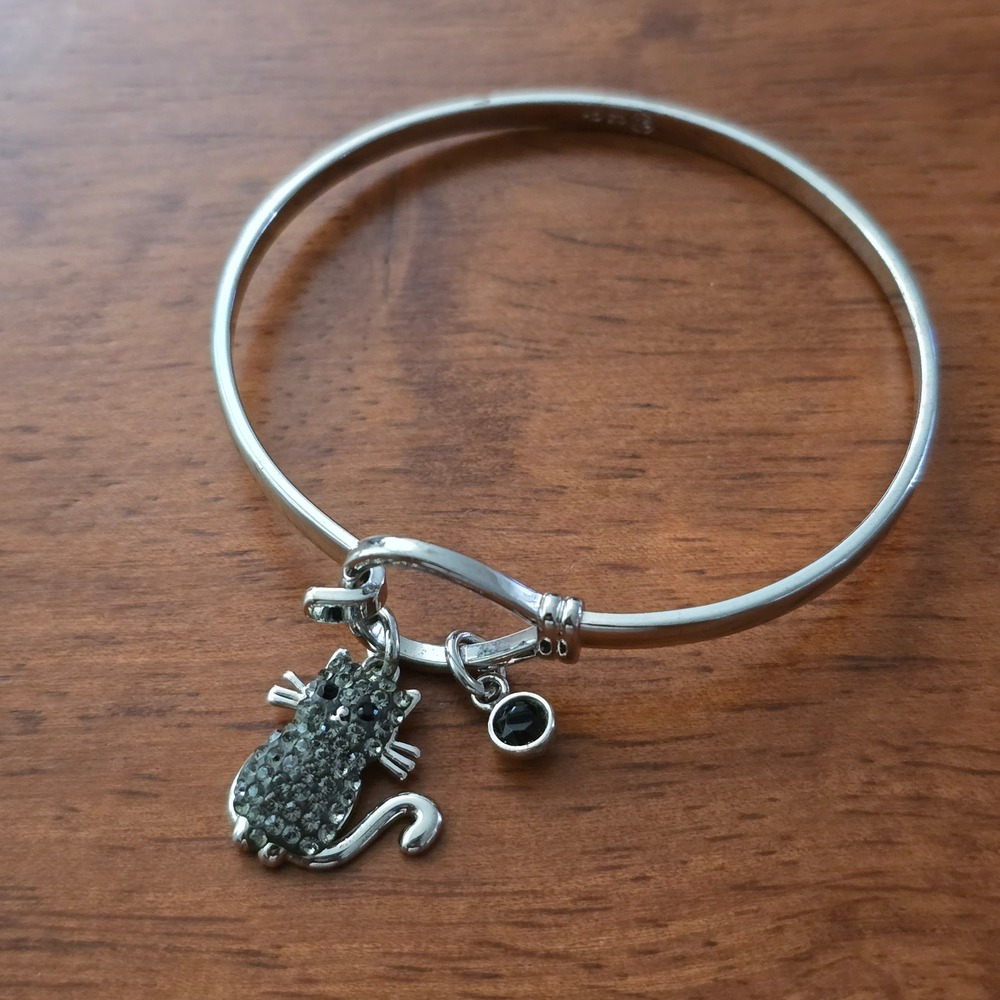 Silver Tone Cat Charm Hook Bangle Bracelet Black Stone Dangle 6.5